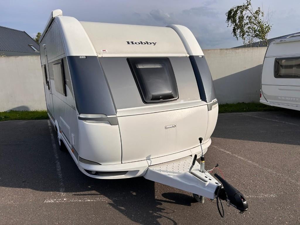 caravan hobby 460 UFE 2023  + Thule luifel + mover, Vast bed, Rondzit, Hobby, Kachel
