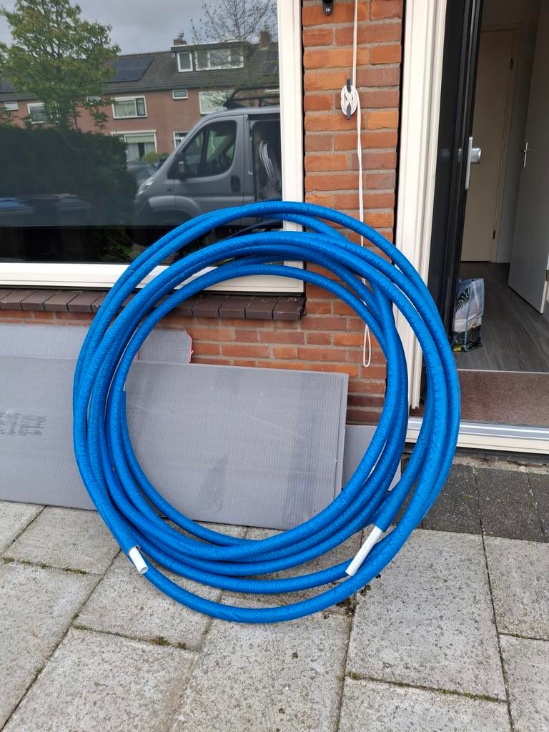 Geisoleerde Uponor buis 25 mm, ongeveer 30 meter, Ophalen