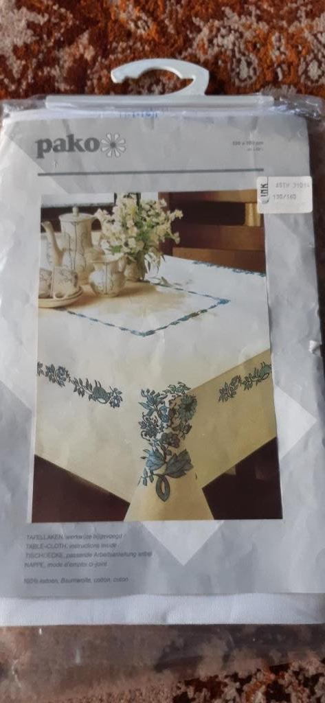 Ontbijtlaken tafelkleed borduren  130 x 160, Ophalen of Verzenden, Nieuw, Handborduren, Borduurpakket