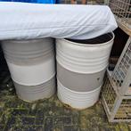 Twee gebruikte olievaten - ideaal voor opslag of decoratie, Ophalen of Verzenden, Gebruikt