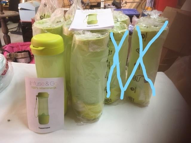 2x Tupperware Infuse & Go + folder. € 5,00 per stuk., Ophalen of Verzenden, Nieuw, Groen, Overige typen