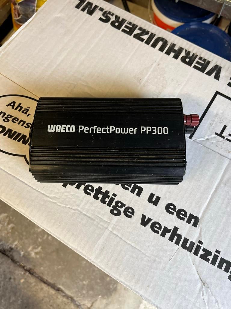 Waeco PerfectPower PP300 Omvormer 24V naar 220V 300W, Ophalen of Verzenden, Gebruikt, Overige merken