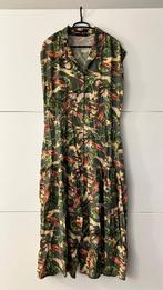 Lola & Liza lange mouwloze kaki jurk met print, Kleding | Dames, Jurken, Maat 42/44 (L), Ophalen of Verzenden, Zo goed als nieuw