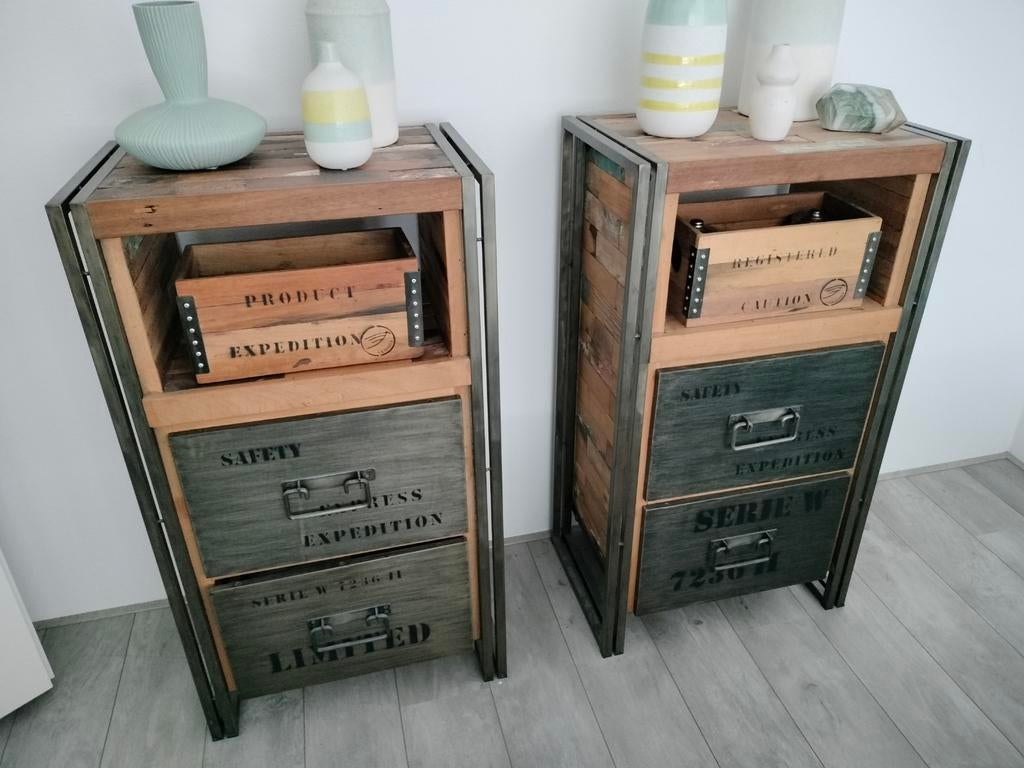 Industrië kasten 2 x, 1 of 2 laden, 100 tot 150 cm, 50 tot 100 cm, Zo goed als nieuw