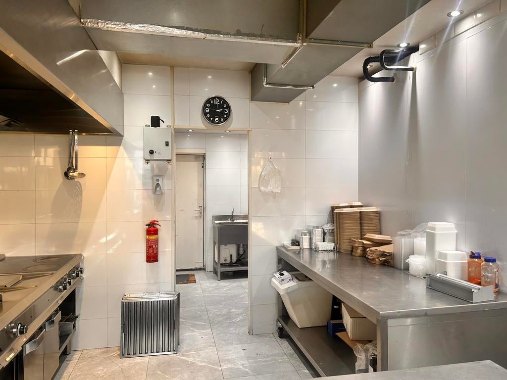 Goedlopende pizzeria&grillzaak te koopnieuwe keukenapparat.., Zakelijke goederen, Exploitaties en Overnames