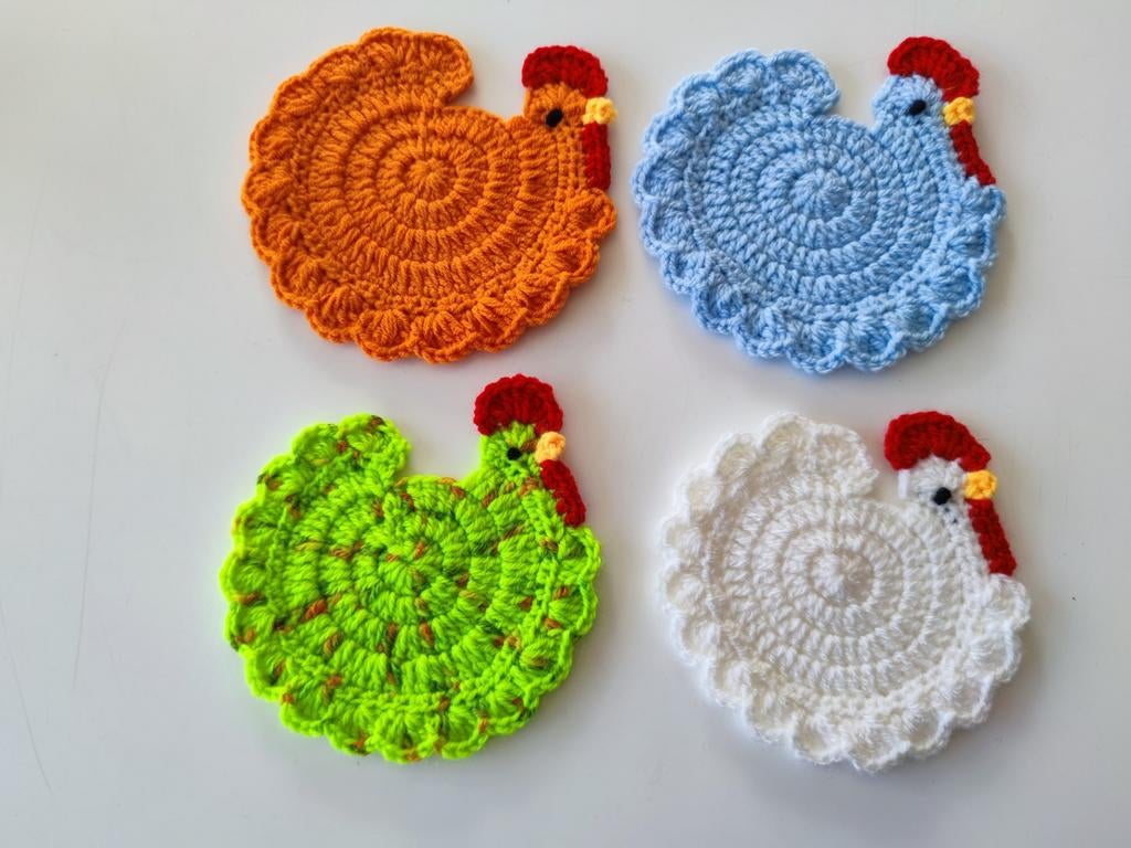 Gehaakte kip onderzetters – set van 4 – Paasdecoratie handge, Ophalen of Verzenden, Nieuw, Rond, Overige materialen