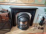 Antieke kachel gietijzer jaren 30 / schouw gereedschap / hek, Ophalen