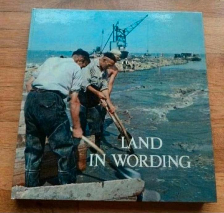 Land in wording
De Zuiderzee bedwongen
Geschiedenis fotoboek, Boeken, Geschiedenis | Stad en Regio, Zo goed als nieuw, Ophalen of Verzenden