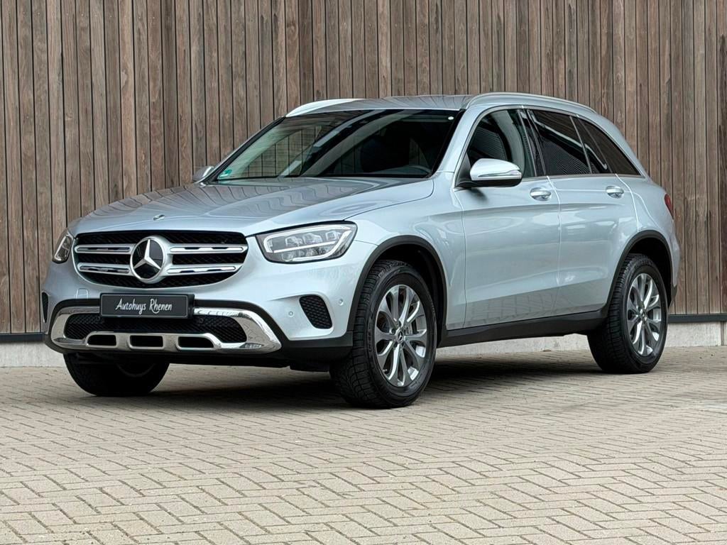 Mercedes-Benz GLC-klasse 300e 4MATIC Premium / Trekhaak /, Auto's, Mercedes-Benz, Automaat, Gebruikt, Zwart, 4 cilinders