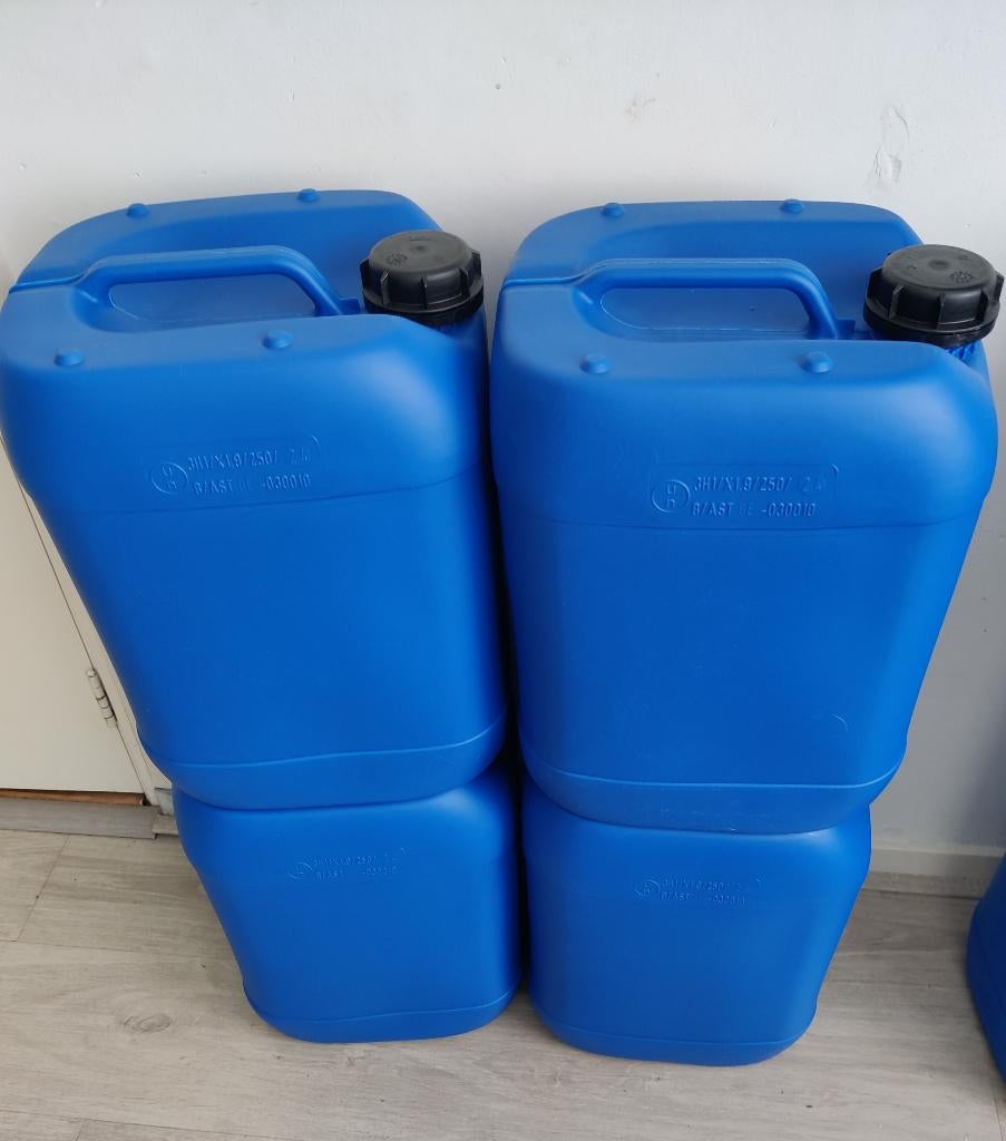 Jerrycan 20 L nieuw, UN-gekeurd €7,50, Overige typen, Minder dan 50 cm, Ophalen of Verzenden, Minder dan 40 cm