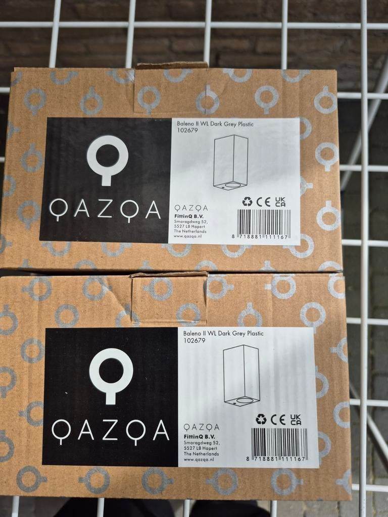 2 Nieuwe QAZQA Baleno II WL Dark Grey Plastic Lampen, Ophalen of Verzenden, Nieuw