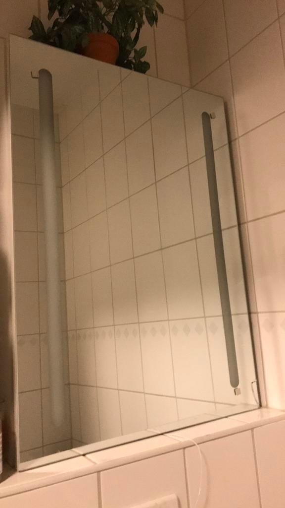 Leuke wc kast met 3 vakjes, Huis en Inrichting, Badkamer | Badkamermeubels, Ophalen of Verzenden, Zo goed als nieuw