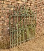 oud gesmeed geklonken poort poortje doorlooppoort, Ophalen