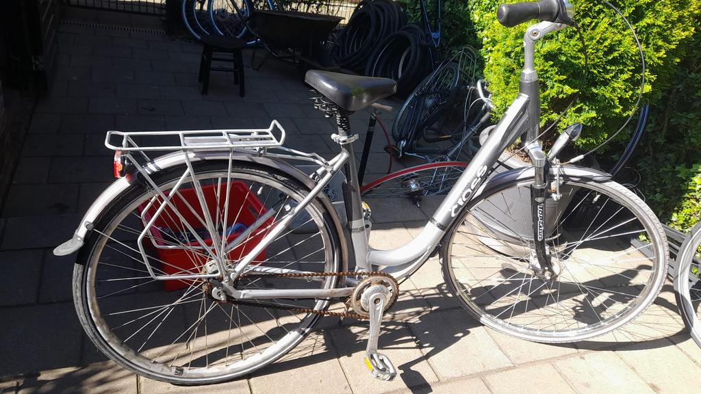 Damesfiets, Fietsen en Brommers, Fietsen | Dames | Damesfietsen, Ophalen, Zo goed als nieuw, Overige merken