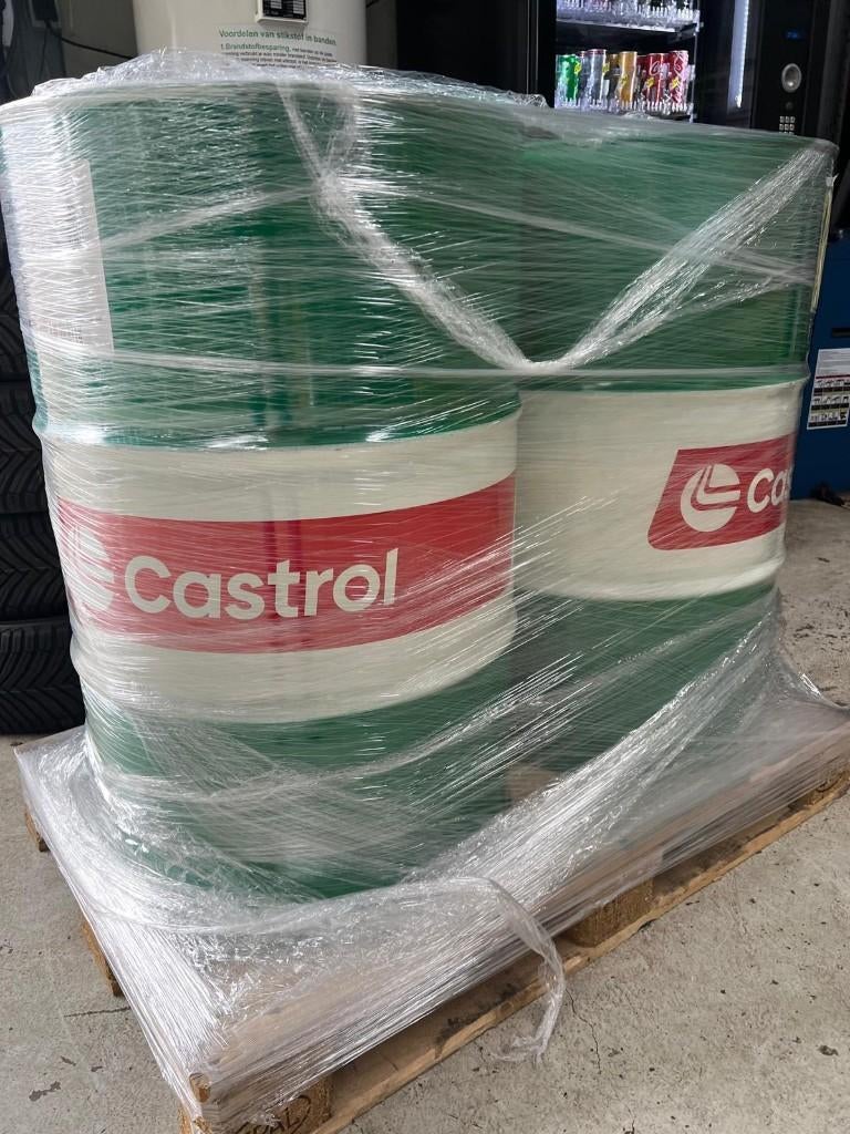 Castrol Motorolie 5W-30 LL 208 L vat € 1.300 exclusief btw, Ophalen