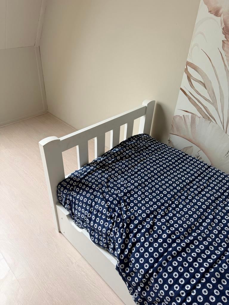 Junior kinderbedje met lades (opknapper), Ophalen, Gebruikt, Eenpersoons, Wit