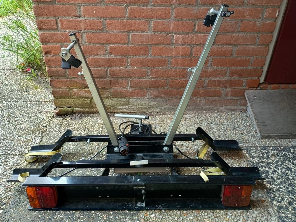 Fietsendrager voor 2 fietsen, kantelbaar, 7-polige stekker, Auto diversen, Fietsendragers, Gebruikt, Trekhaakdrager, 2 fietsen
