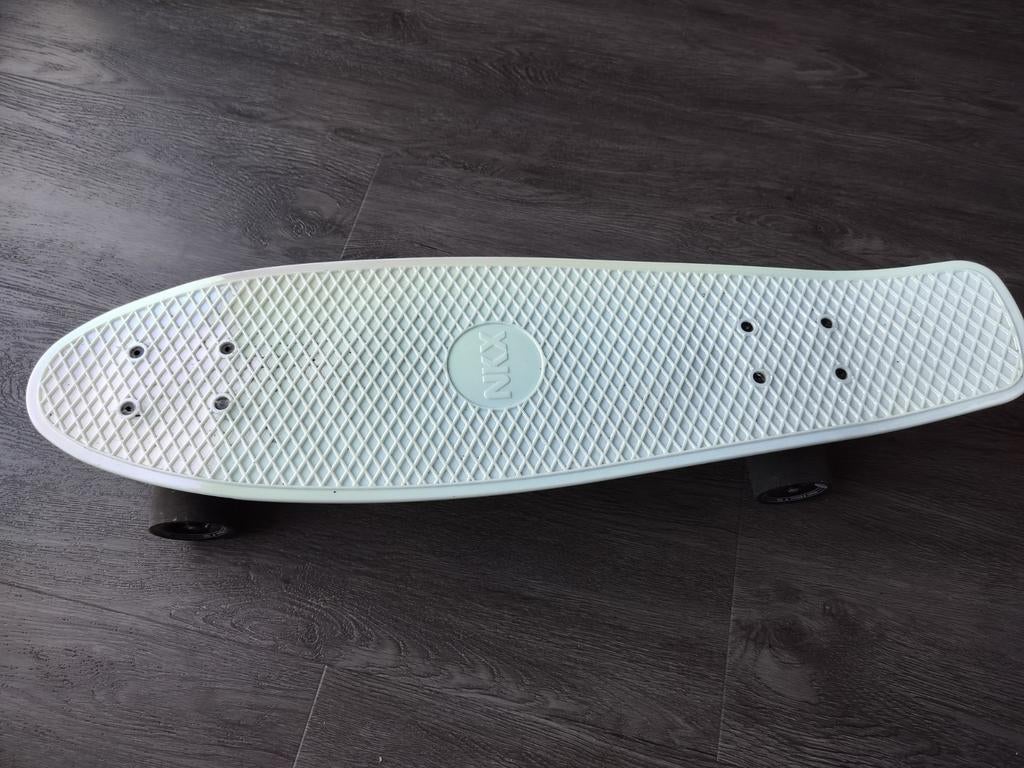 NKX skateboard 69cm lang, Sport en Fitness, Skateboarden, Ophalen, Zo goed als nieuw, Skateboard