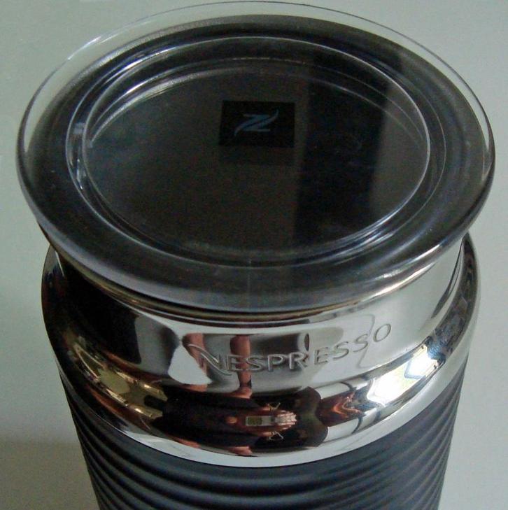 Nespresso Aeroccino 3 Melkopschuimer, Witgoed en Apparatuur, Melkopschuimers, Zo goed als nieuw, Elektrische melkopschuimer, Ophalen