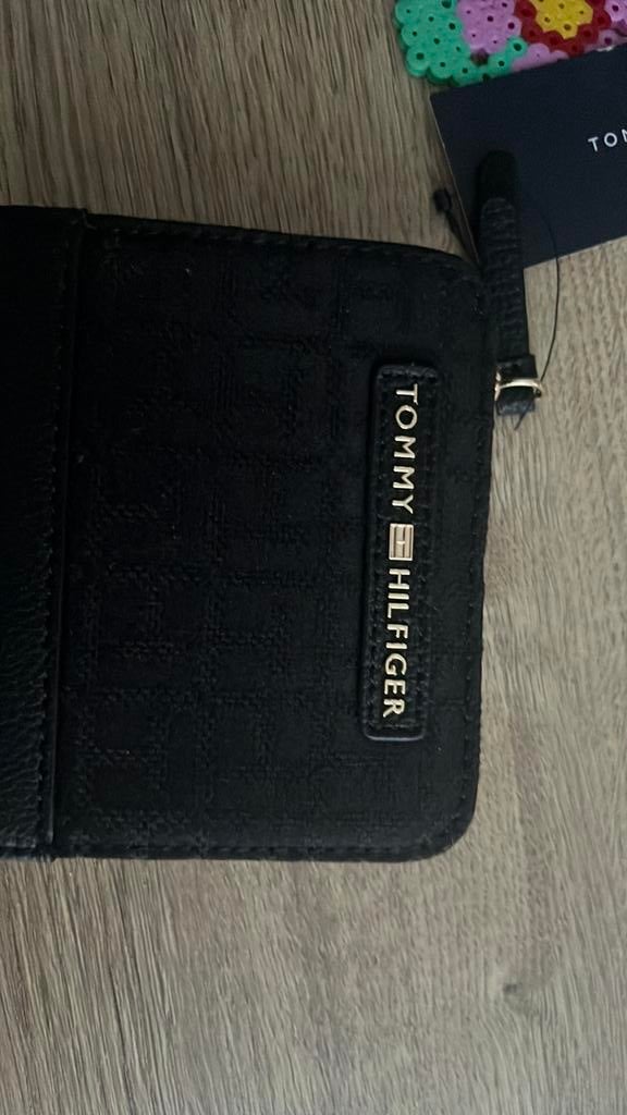 Mooie portemonnee nieuw zwart tommy hilfiger, Sieraden, Tassen en Uiterlijk, Portemonnees, Ophalen of Verzenden, Nieuw, Zwart
