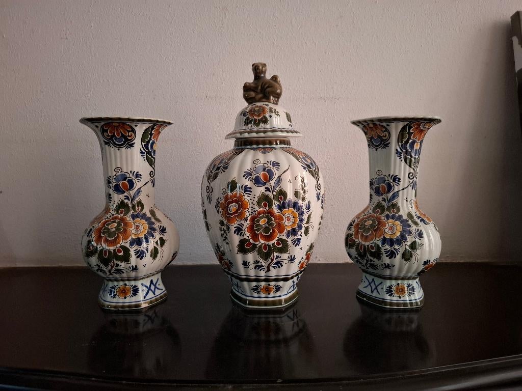 (Nr.521) Prachtig Delft Polychrome kaststel, Ophalen