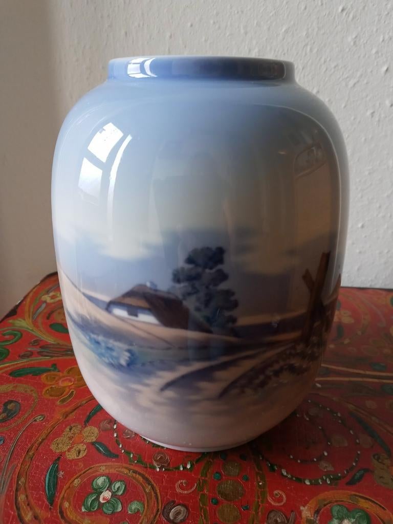 Prachtig gedecoreerde vintage vaas van Denmark Copenhagen, Verzenden