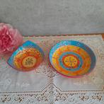 2 Schaaltjes handpainted, Ophalen of Verzenden, Overige stijlen, Schaal of Schalen