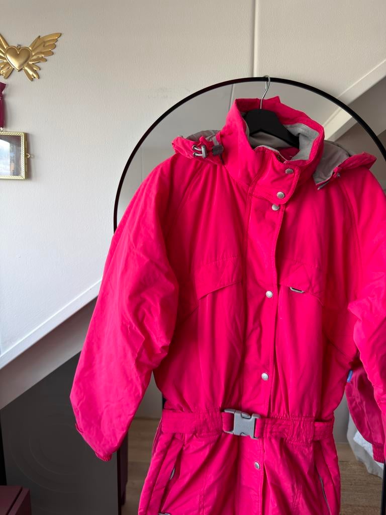 Knalroze retro skipak dames - Maat 170 (S/M), Kleding | Dames, Wintersportkleding, Ophalen of Verzenden, Gedragen, Maat 36 (S)