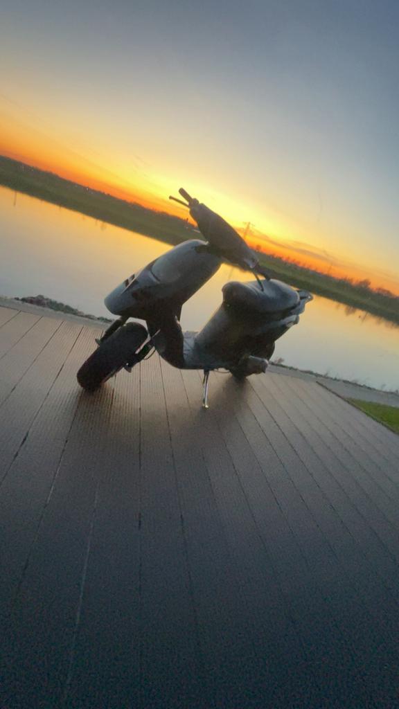 Piaggio Typhoon 70cc -WAARDEPEILING/RUILEN, Fietsen en Brommers, Scooters | Piaggio, Gebruikt, Overige modellen, Tweetakt, Ophalen