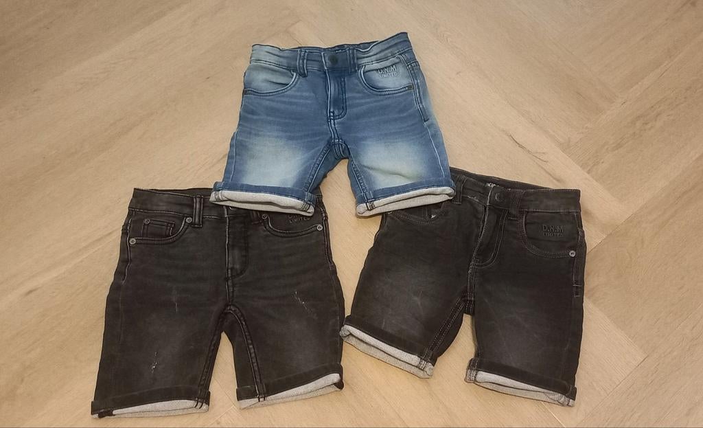 3 short jeans maat 116, Ophalen of Verzenden, Zo goed als nieuw