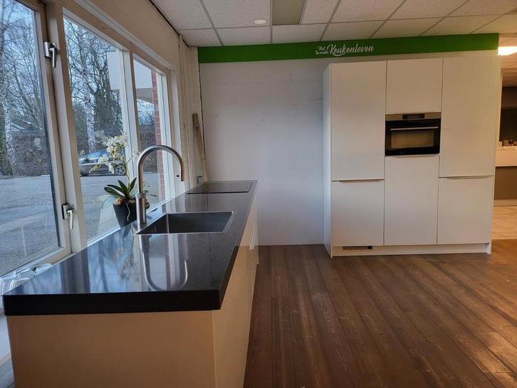 Supermooie rechte keuken met kastenwand blad composiet, Huis en Inrichting, Keuken | Complete keukens, Gebruikt, Overige typen