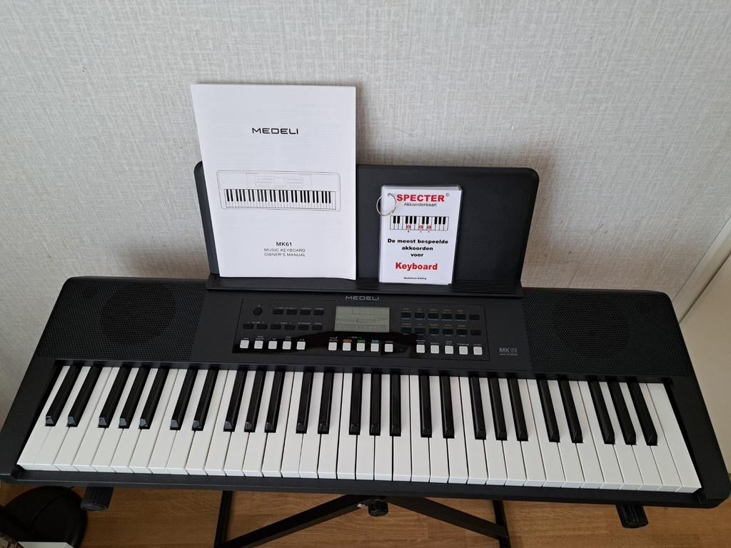 Medeli MK61 keyboard 61 toets. Met standaard. Beiden nieuw., Muziek en Instrumenten, Keyboards, Ophalen, 61 toetsen, Nieuw, Met standaard