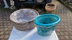 2 brocante bloempotten riet en aardewerk, Rond, Ophalen of Verzenden, Zo goed als nieuw, Balkon