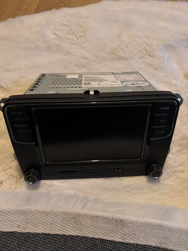 RCD 330 Plus CarPlay Radio voor Golf 6, Ophalen of Verzenden, Gebruikt