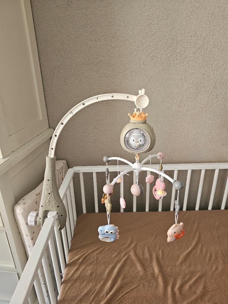 Mobiel voor box, Ophalen, Zo goed als nieuw, Mobiel