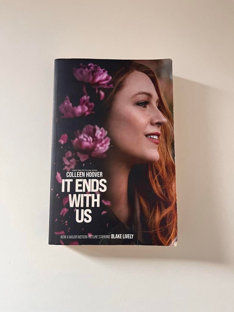 It Ends With Us - Colleen Hoover, Boeken, Ophalen of Verzenden, Gelezen, Amerika