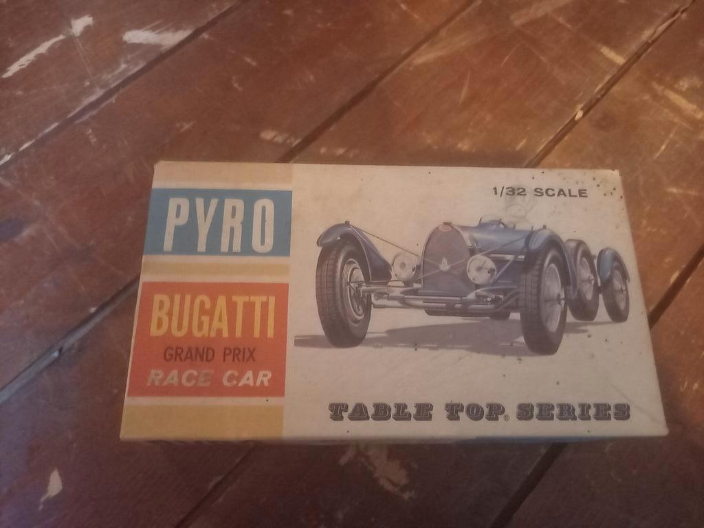 Bouwpakket Bugatti, Ophalen of Verzenden, Gelezen, Overige onderwerpen