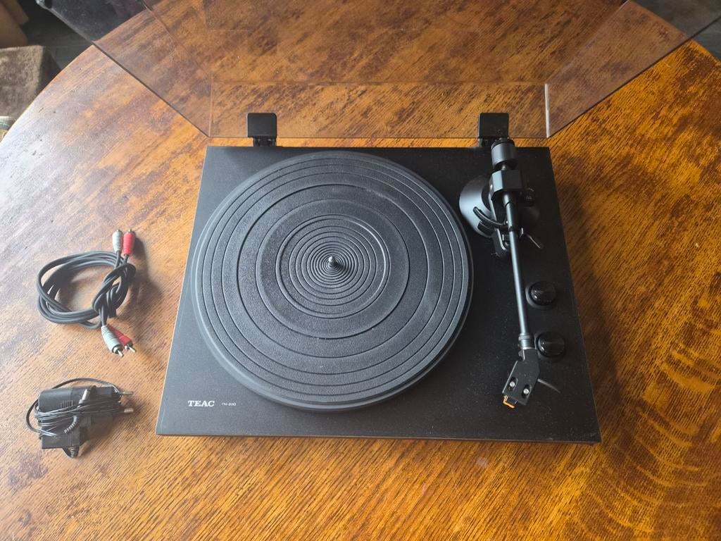 TEAC TN-200 platenspeler met element en kabels, Audio, Tv en Foto, Platenspelers, Gebruikt, USB-aansluiting, Platenspeler, Ophalen