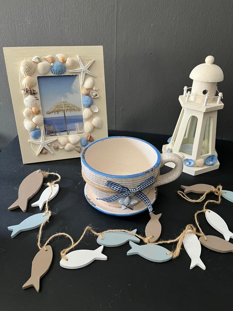 Nieuw Maritiem deco voor Jachthaven en Restaurant, Ophalen, Nieuw