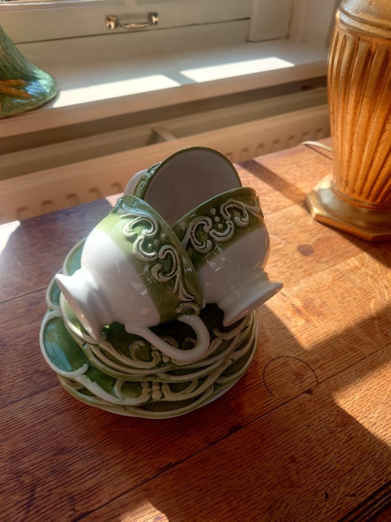 Leuk keramieken kop en schotel setje, Ophalen