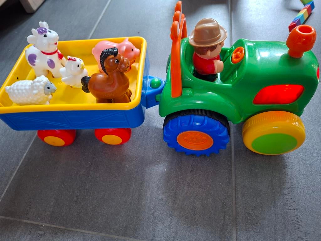 Kiddieland tractor met aanhanger en 5 diertjes (compleet), Kinderen en Baby's, Speelgoed | Speelgoedvoertuigen, Ophalen of Verzenden