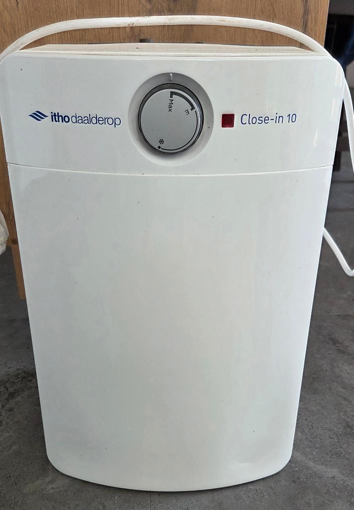 Itho Daalderop Close-in 10L keukenboiler 2200 W (5-80C), Doe-het-zelf en Verbouw, Geisers en Boilers, Zo goed als nieuw, Boiler
