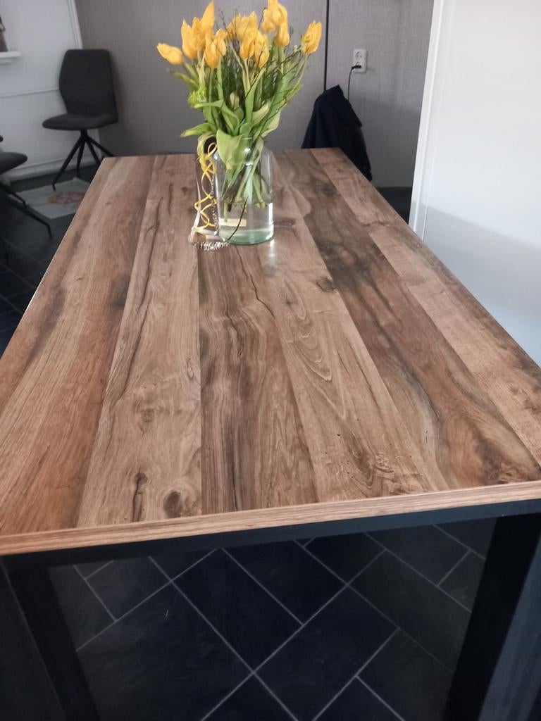 Zgan mooie eettafel, 200 cm of meer, Zo goed als nieuw, Rechthoekig, 50 tot 100 cm