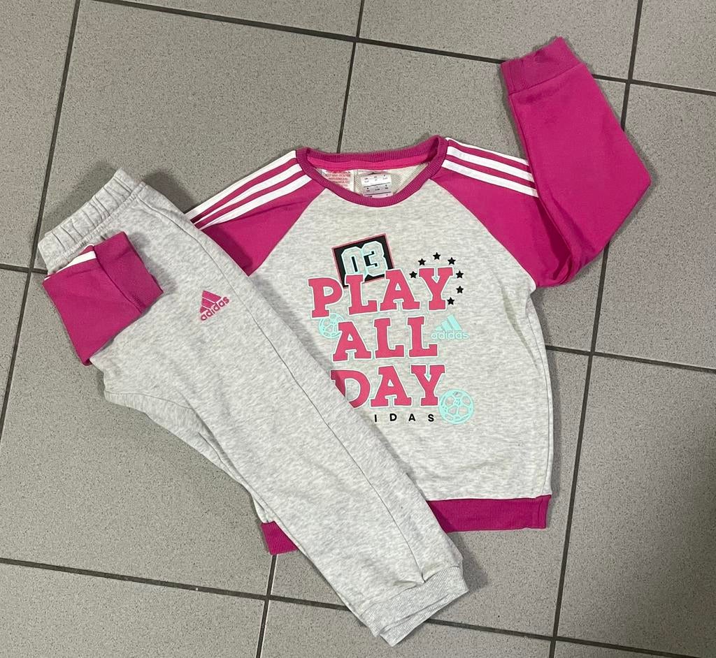 Adidas trainingspak maat 104, Kinderen en Baby's, Ophalen of Verzenden, Zo goed als nieuw, Jongen of Meisje