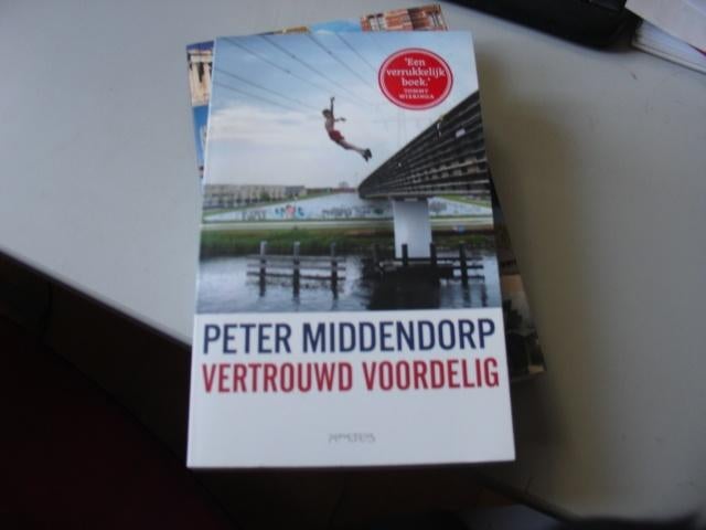 peter middendorp - vertrouwd voordelig, Boeken, Ophalen of Verzenden, Zo goed als nieuw, Nederland