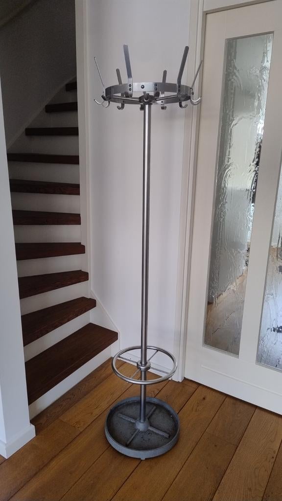Ahrend De Cirkel staande kapstok, Ophalen, Gebruikt, Metaal, Staande kapstok