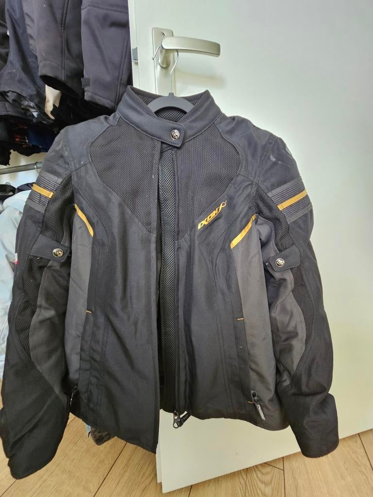 IXON motorjas zwart maat L (valt als een m), Motoren, Kleding | Motorkleding, Ophalen of Verzenden, Tweedehands, Dames, Jas | textiel