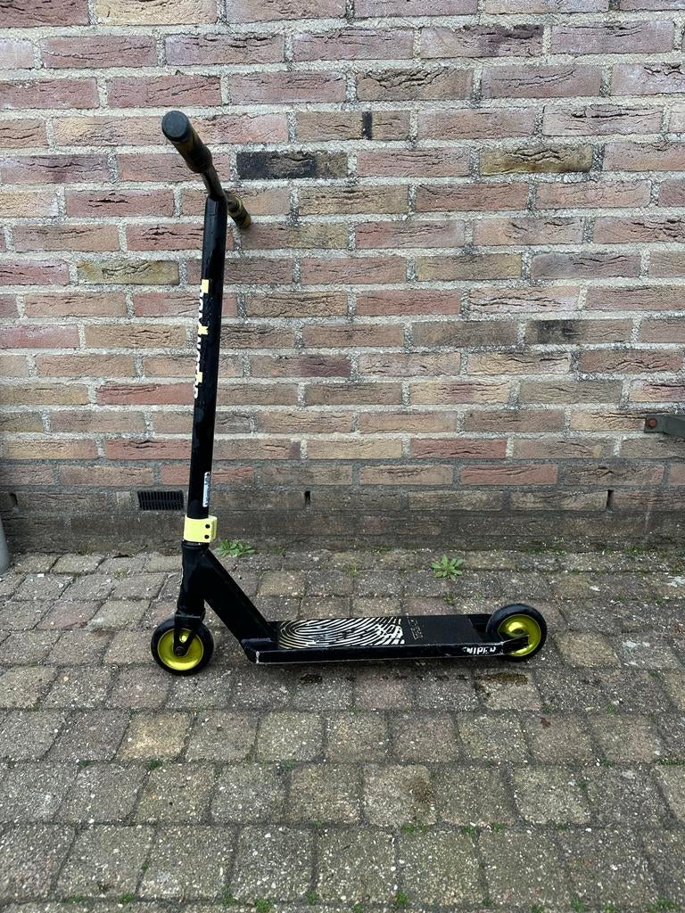 Dominator Sniper stuntstep, Ophalen, Zo goed als nieuw, Overige typen