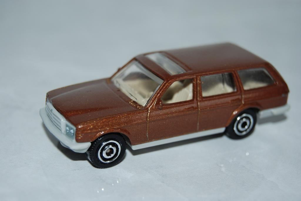 Matchbox '80 Mercedes Benz W123 Wagon, Ophalen of Verzenden, Gebruikt, Auto