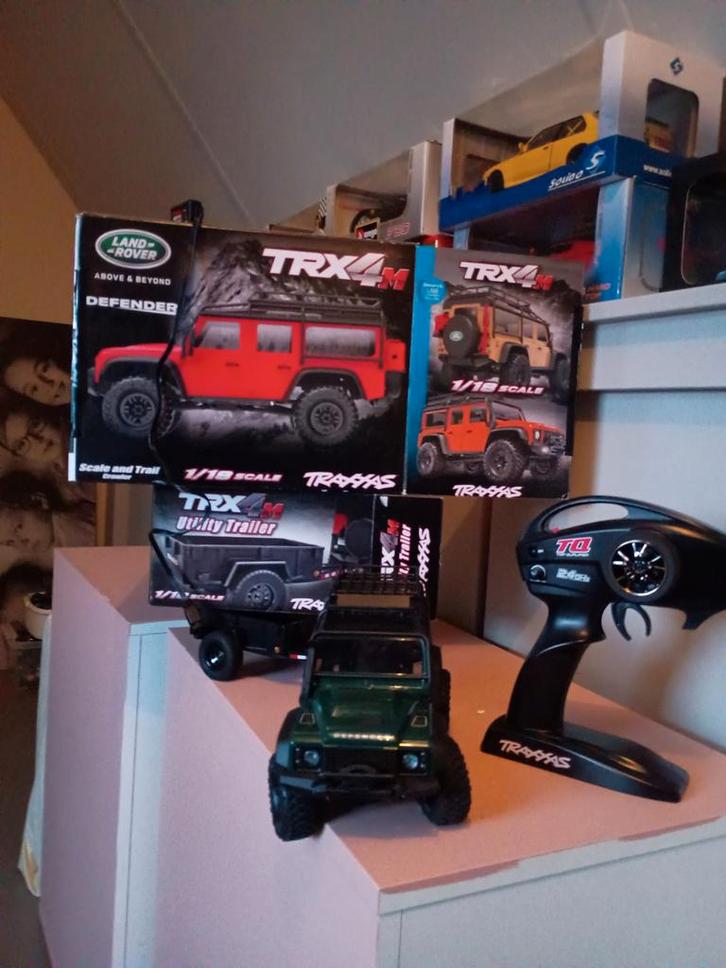 Traxxas Defender 1/18 met trailer, Hobby en Vrije tijd, Modelbouw | Auto's en Voertuigen, 1:32 tot 1:50, Overige merken, Ophalen of Verzenden